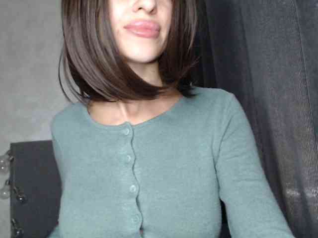 NoraSweet webcam