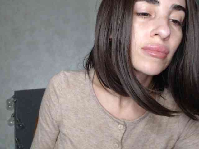 NoraSweet webcam