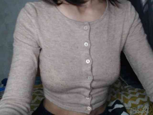 NoraSweet webcam