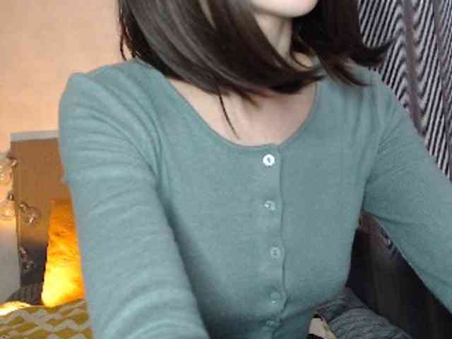 NoraSweet webcam