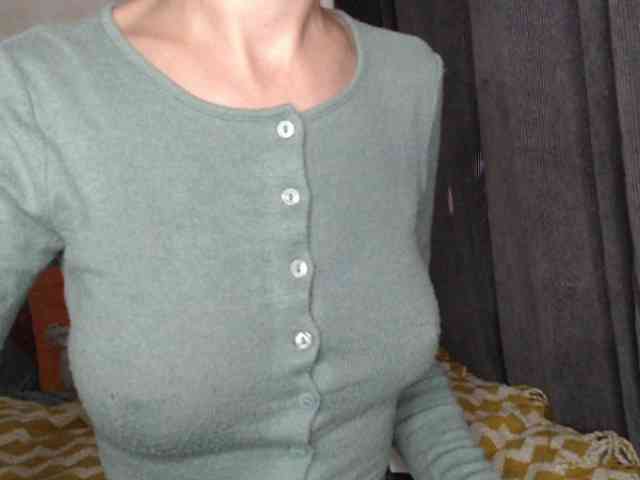 NoraSweet webcam
