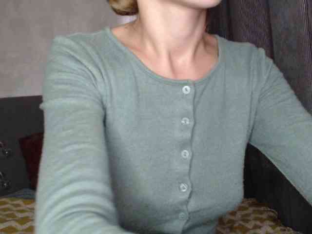 NoraSweet webcam