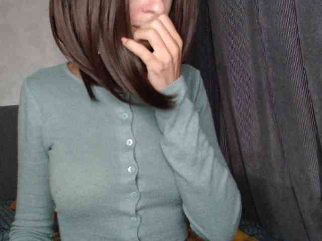 NoraSweet webcam