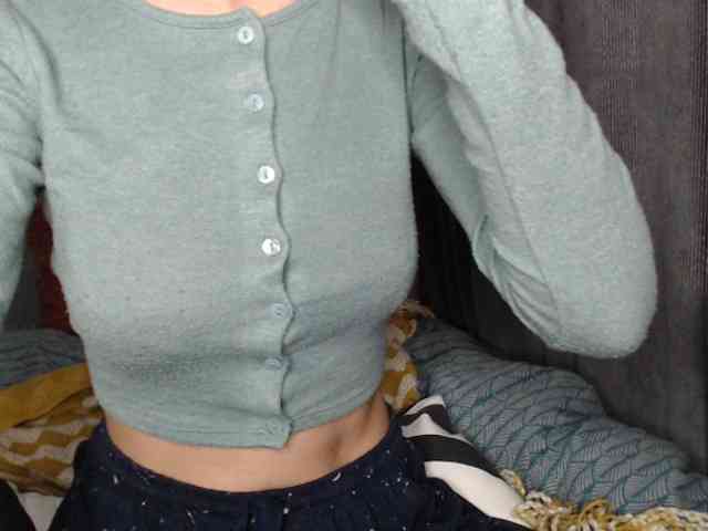 NoraSweet webcam