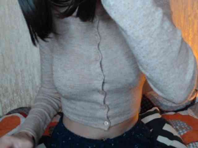 NoraSweet webcam