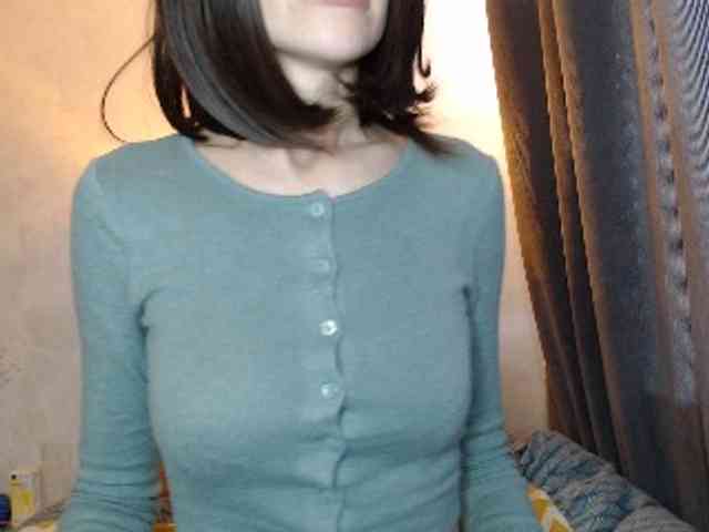 NoraSweet webcam