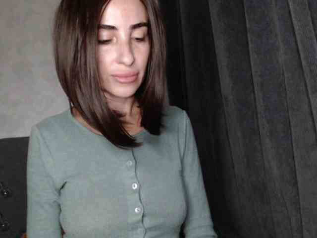 NoraSweet webcam