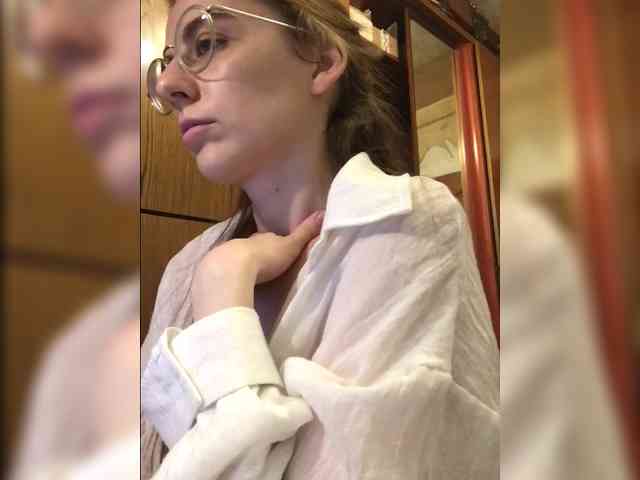 TeaseWithTaste webcam