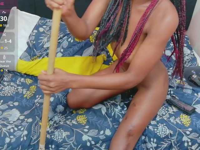 tightlittleebony Live Cam and Statistics on UnifiedCams