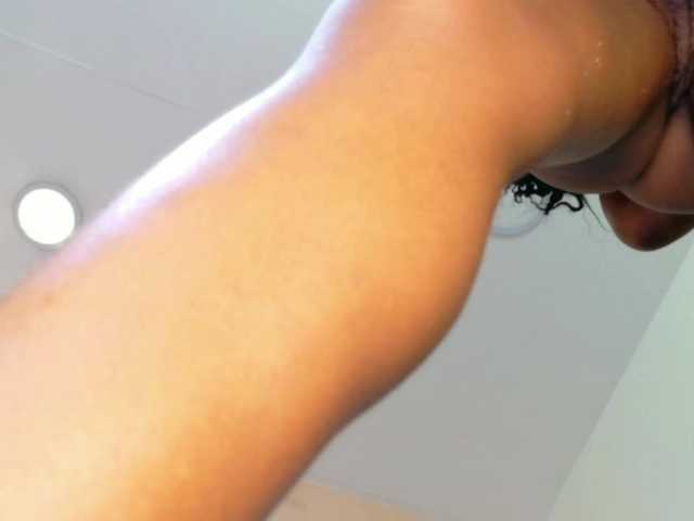 tightlittleebony
