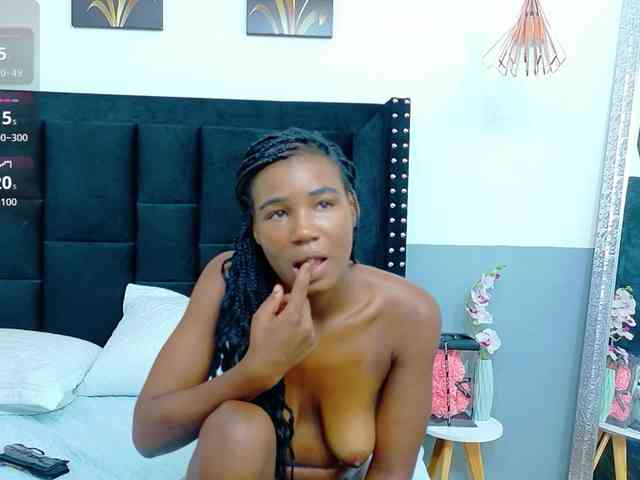 Model: tightlittleebony