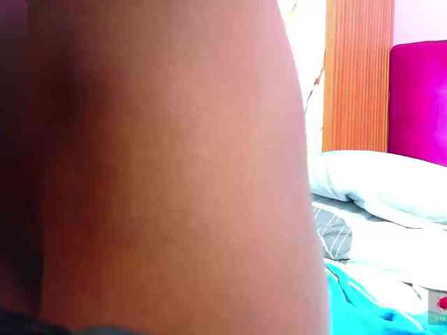 tightlittleebony