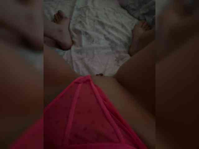 Kamilla34 webcam