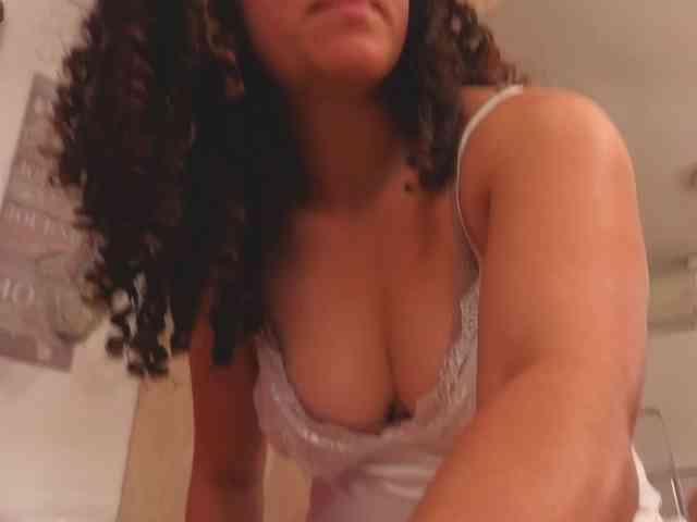 Модель: meganrousx