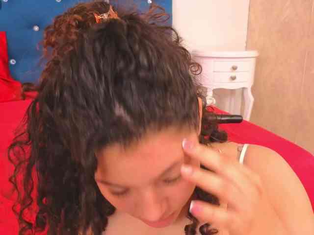 Модель: meganrousx