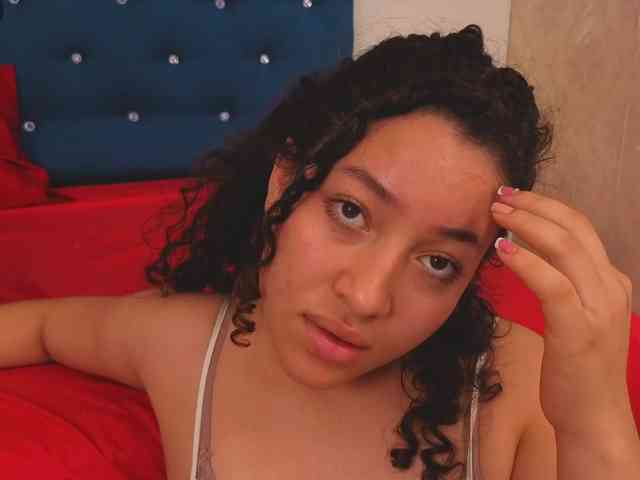 Модель: meganrousx