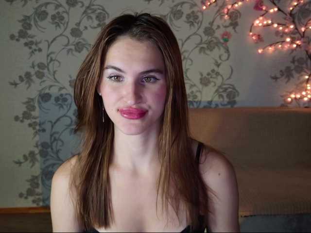 Felicia-Lav live cam on BongaCams