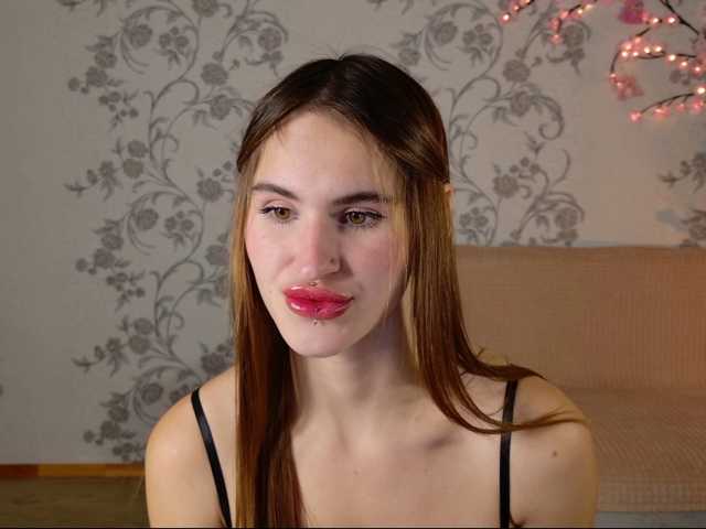 Felicia-Lav live cam on BongaCams