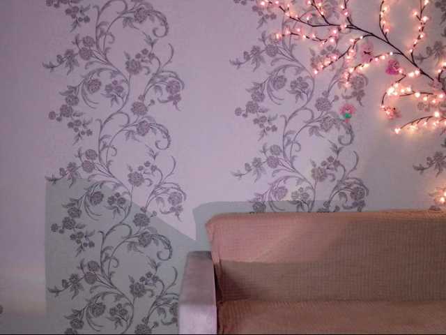 Felicia-Lav live cam on BongaCams
