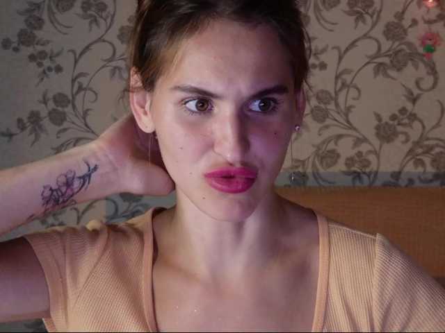 Felicia-Lav live cam on BongaCams