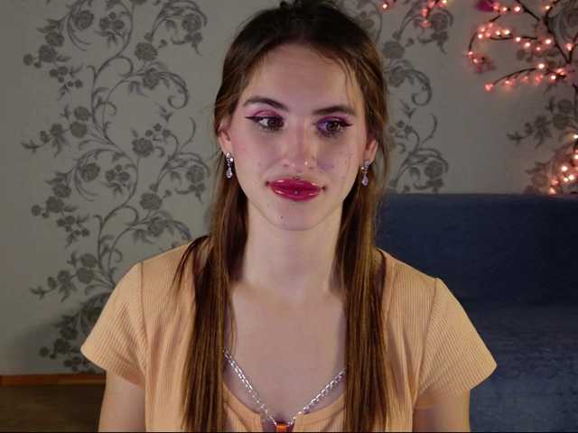 Felicia-Lav live cam on BongaCams