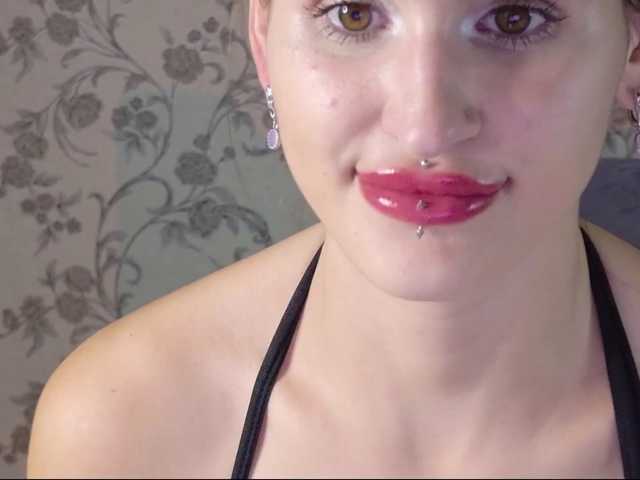 Felicia-Lav live cam on BongaCams