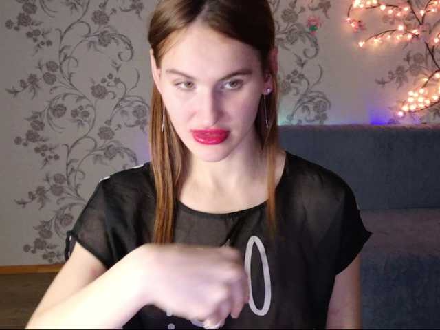 Felicia-Lav's BongaCams show and profile