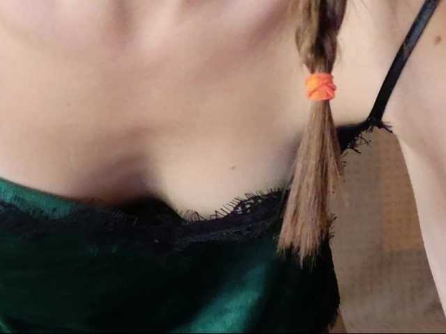Felicia-Lav live cam on BongaCams