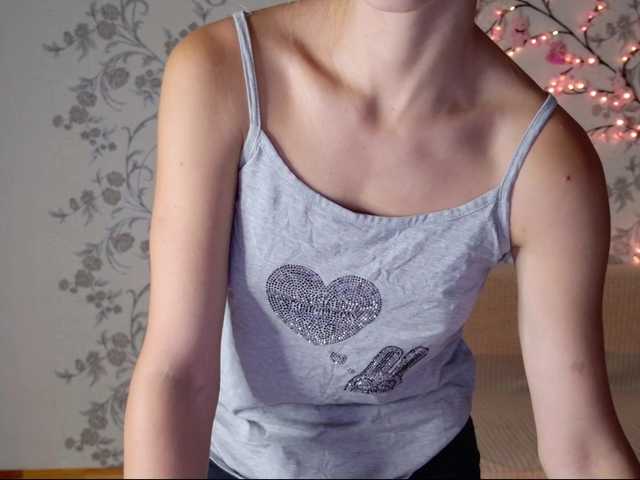 Felicia-Lav live cam on BongaCams
