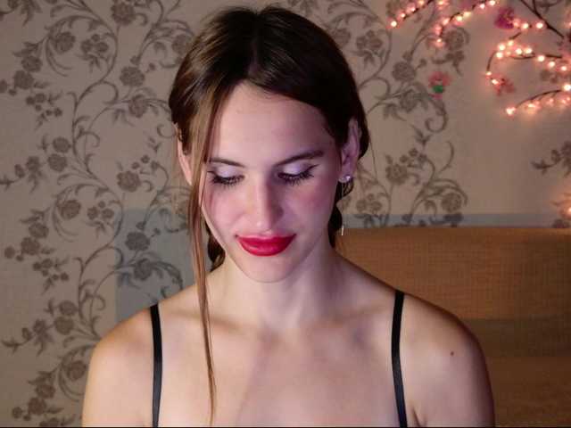 Felicia-Lav live cam on BongaCams