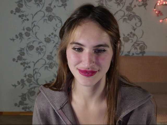 Felicia-Lav live cam on BongaCams