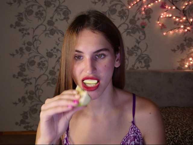 Felicia-Lav live cam on BongaCams