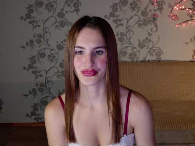 Felicia-Lav live cam on BongaCams