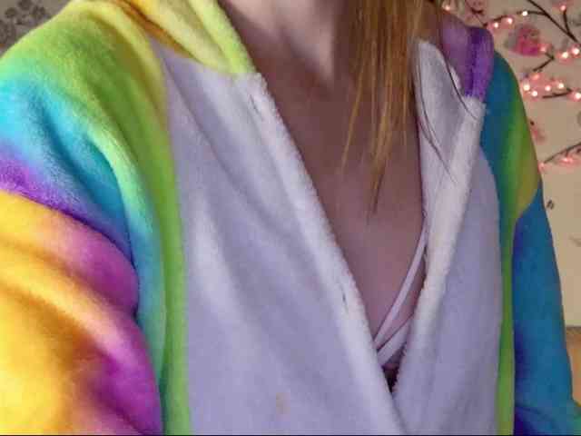 Felicia-Lav webcam