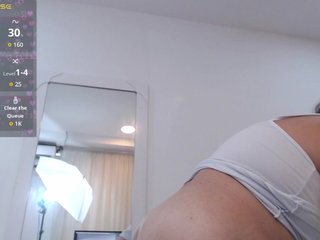 HotMilfSquirt Porn Show
