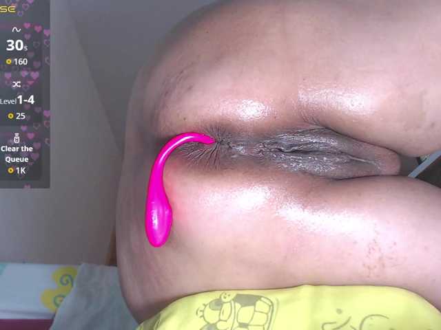 HotMilfSquirt live cam on BongaCams