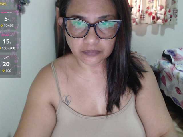 HotMilfSquirt