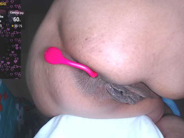 HotMilfSquirt, live now on BongaCams