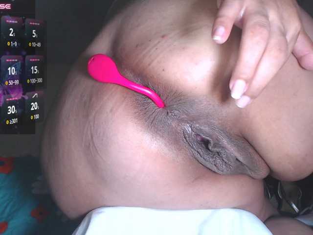 HotMilfSquirt live cam on BongaCams