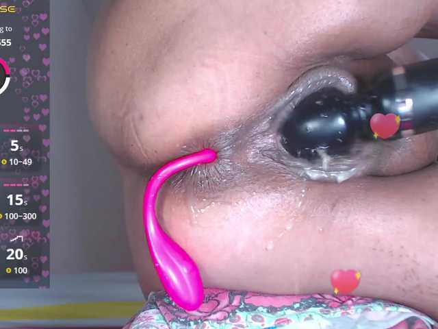 HotMilfSquirt live cam on BongaCams