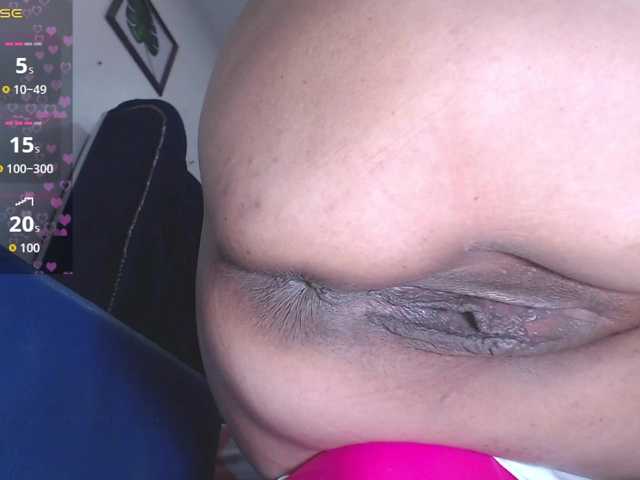 HotMilfSquirt live cam on BongaCams