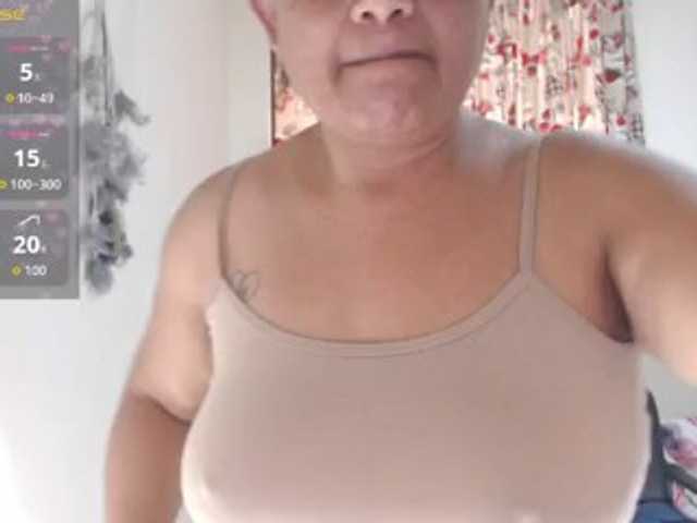 HotMilfSquirt