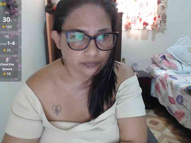 HotMilfSquirt