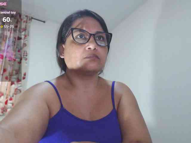HotMilfSquirt HotMilfSquirt