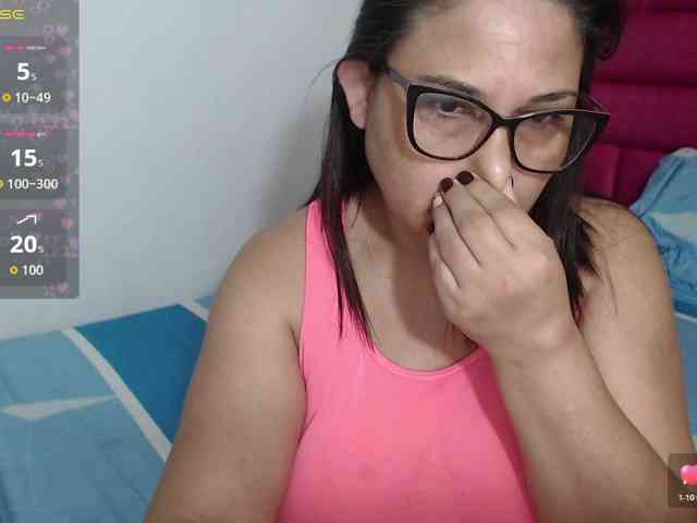 HotMilfSquirt