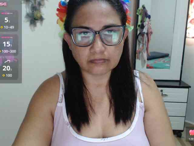 HotMilfSquirt