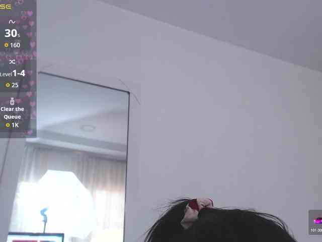 HotMilfSquirt webcam
