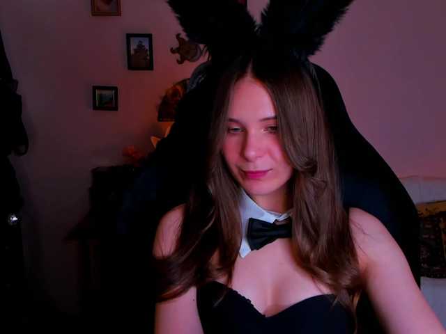 LanaSensitive live cam on BongaCams