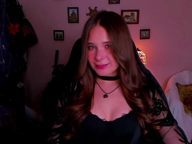 LanaSensitive live cam on BongaCams