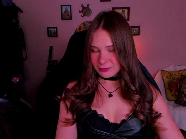 LanaSensitive live cam on BongaCams